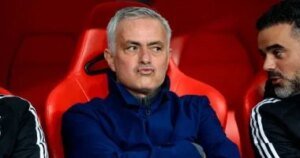 مورينيو يتحدث عن الشائعات بشأن توليه تدريب ريال مدريد ويكشف مواقفه وآماله المستقبلية مع الفريق